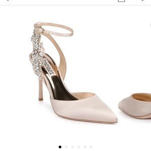 Badgley Mischka Collection Blanca size 7,5 color nude